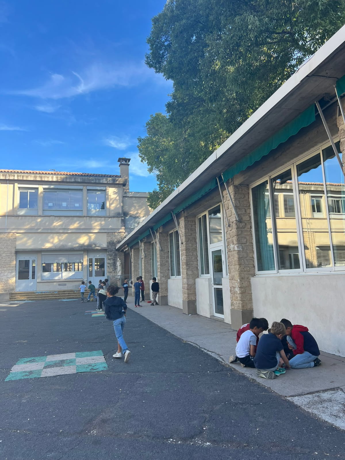 Projet de formation au jeu d’échecs soutenu par le Fonds Assomption France pour développer la concentration, l’esprit critique et la résilience des élèves et enseignants.